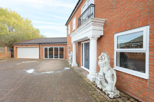 Photo 52- click for photo gallery